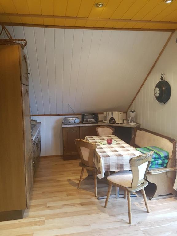 Blick zum See room 1